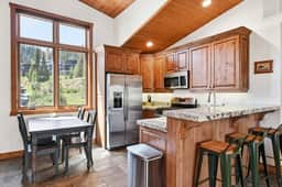 Winter Way Bungalow - Image 2
