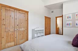 Winter Way Bungalow - Image 5