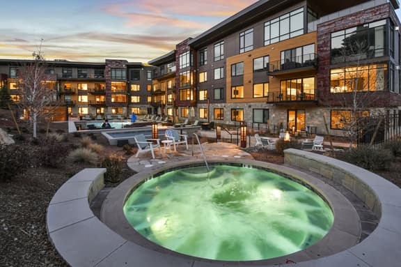 Lift Penthouse 602 - Image 1